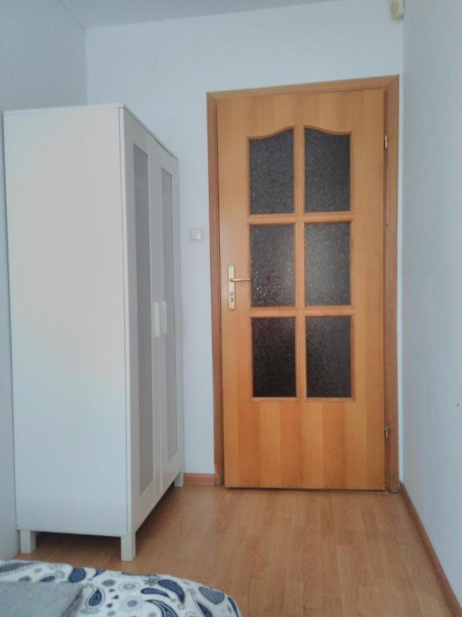 Ochota Forest Guest House Warsaw Ngoại thất bức ảnh